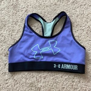 Underarmour sports bra size girls medium